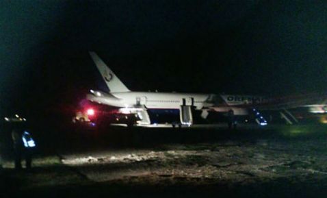 Regresa a Punta Cana avión iba a Moscú por problemas en motor