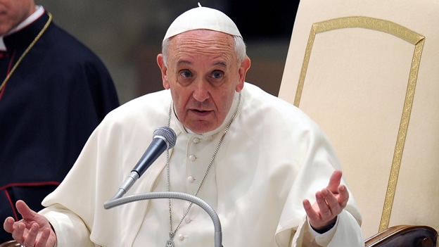 El papa pide respeto a gais pero rechaza legalizar su matrimonio