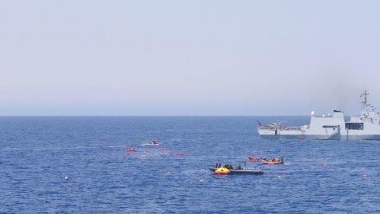 ITALIA: Naufraga un barco con casi 600 inmigrantes en el mar Mediterráneo