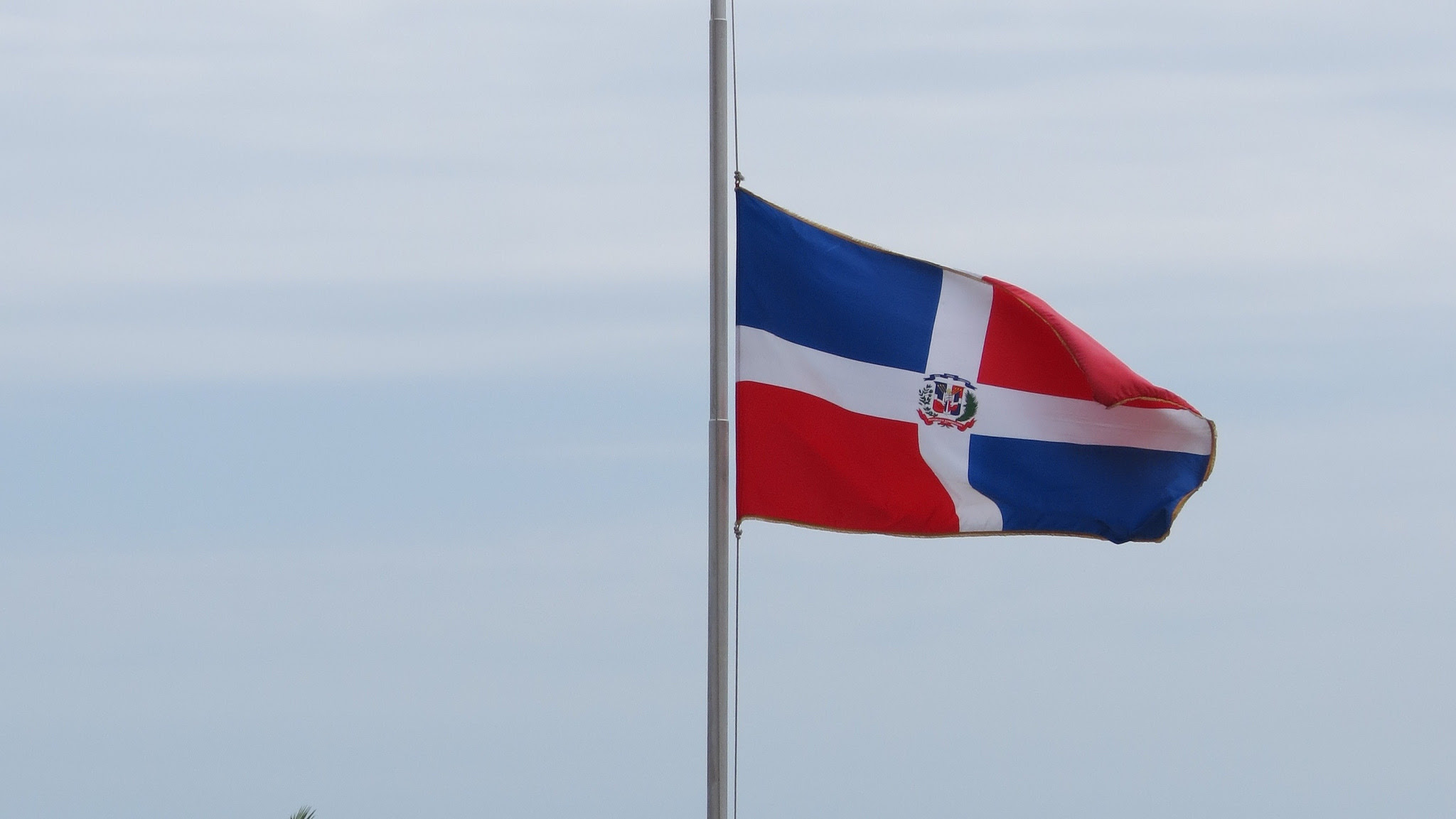 Apresan haitiano intentó robar Bandera Nacional parque Jimaní