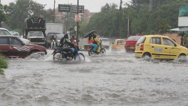Onamet anuncia más lluvia y mantiene alerta para siete provincias y el DN