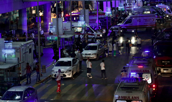 Suben a 38 muertos y 120 heridos atentado aeropuerto de Estambul