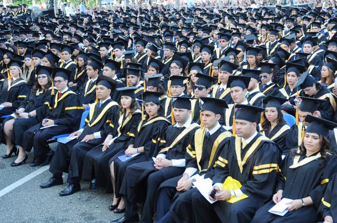 SANTIAGO: PUCMM gradúa 1,019 profesionales