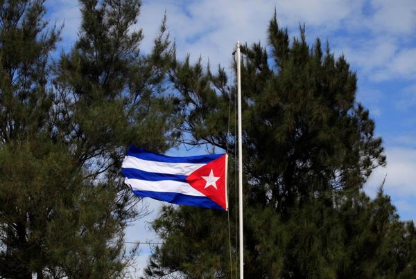 Creman cadáver de Fidel en un  acto privado; el lunes habrá un memorial