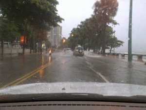 Llueve constantemente sobre Santo Domingo y otras localidades de ... - Almomento.net