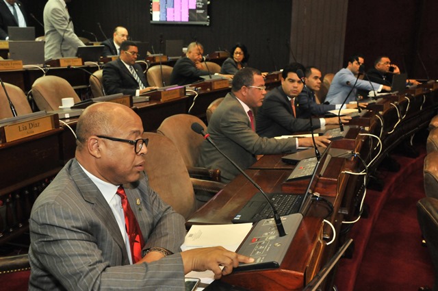 Diputados aprueban emisión de bonos por RD$128 mil millones para déficit presupuestario