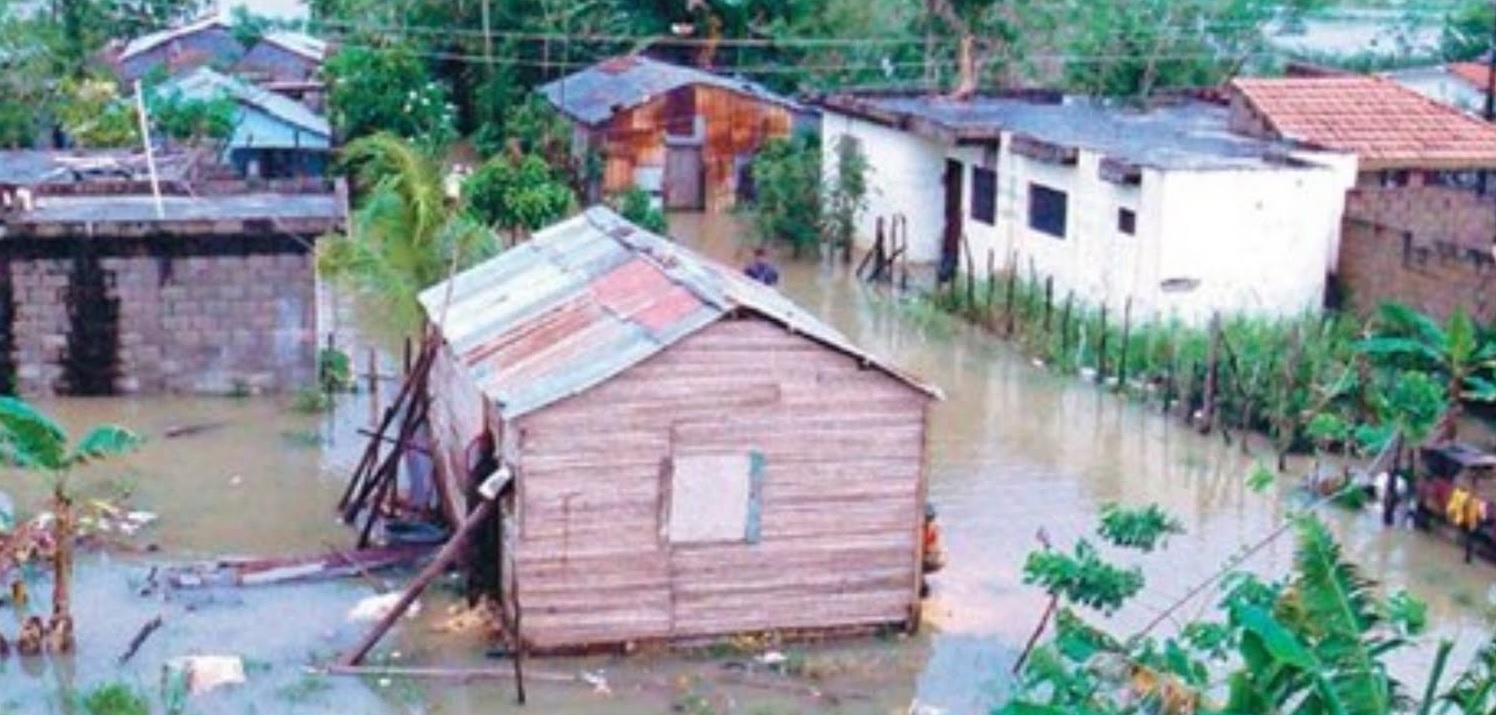 Número de evacuados a causa de inundaciones aumentó a 42,200