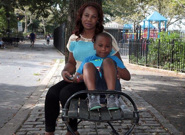 Madre RD retira demanda contra JetBlue por susto con hijo 5 años