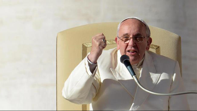 El papa Francisco pide afrontar con determinación la corrupción y el soborno