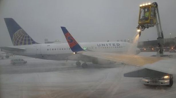 ESTADOS UNIDOS: Cancelan miles de vuelos por tormenta de nieve