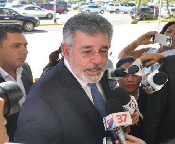 Díaz Rúa vuelve a la Procuraduría; dice no sabe por qué lo citaron otra vez