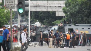 INDONESIA: Grupo Estado Islámico  se atribuye ataque dejó siete muertos