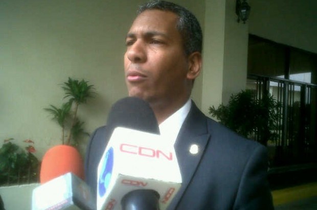 Diputado recomienda a Abinader despertar de «su sueño profundo» imagen