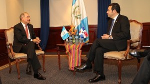 Medina sostiene reunión bilateral con nuevo presidente guatemalteco
