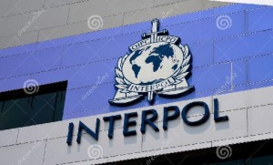 Interpol persigue a 12 por fraude $1,400 millones Banco Peravia