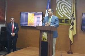 JCE envió los materiales para que voten dominicanos en el extranjero JCE envió los materiales para que voten dominicanos en el extranjero