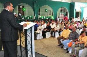 Julio Jiménez y 27 presidentes provinciales renuncian al PRI