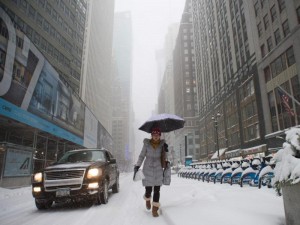 Prohíben tráfico de autos en ciudad de Nueva York por temporal