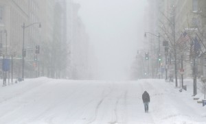 Tormenta de nieve azota NY tras cubrir a Washington