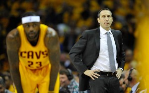 Cavs despiden entrenador Cavs despiden entrenador