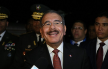 Danilo Medina regresa de Guatemala donde habló del Plan de Regularización