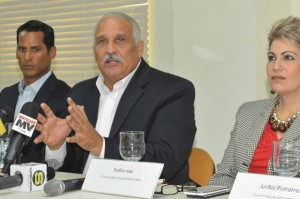 Ministro esboza planes deportivos para el 2016 Ministro esboza planes deportivos para el 2016