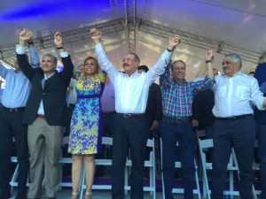 Medina  encabeza actos de proclamación de senadores Heinz Vieluz y Sonia Mateo