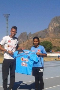 Futbolista Denny Vargas de refuerzo en Venezuela Futbolista Denny Vargas de refuerzo en Venezuela