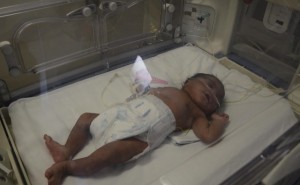 De 6 libras y cuatro onzas la primera bebé nacida en RD en 2016