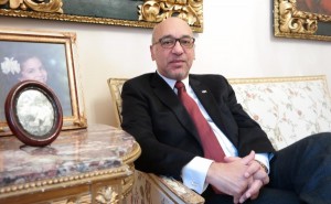 Aníbal de Castro es elegido el Premio Nacional de Periodismo