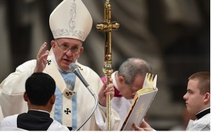 El Papa Francisco denuncia “río de miserias” e indiferencia