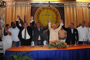 Santiago: PDI escoge Bolívar Caba como candidato senador