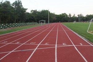 Pista de atletismo en SFM costó 30 millones de pesos Pista de atletismo en SFM costó 30 millones de pesos