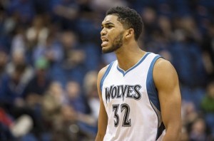 Towns consigue doble-doble, Horford anota 19 puntos