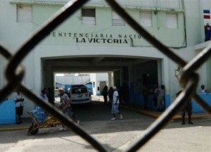 Matan a balazos uno de dos reclusos huyeron de La Victoria Matan a balazos uno de dos reclusos huyeron de La Victoria