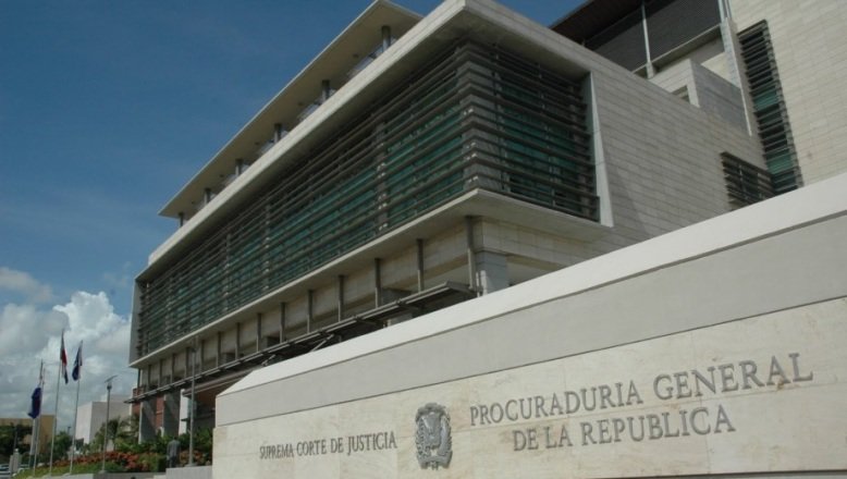 Entregan a familiares bebé habían raptado en Santiago imagen