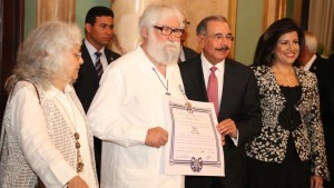 Leonardo Boff: “Danilo Medina gobierna llevando el pueblo en su corazón”
