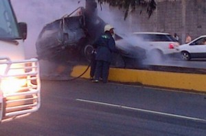 SANTIAGO: Mueren calcinados 4 iban yipeta se incendió tras choque