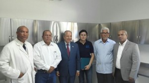 Gobierno dice nombró 1,163 médicos pasantes en 6 meses