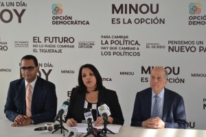 Minou pide al Presidente Medina aumentar salarios y pensiones Minou pide al Presidente Medina aumentar salarios y pensiones