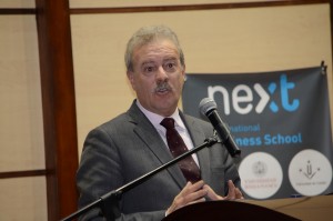 Atribuye crecimiento de economía a ejecutorias Gobierno de Medina Atribuye crecimiento de economía a ejecutorias Gobierno de Medina