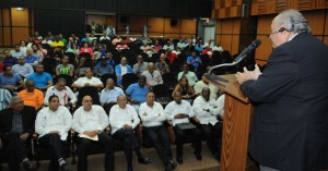 Presidente de FIBA resalta avance basket la RD Presidente de FIBA resalta avance basket la RD