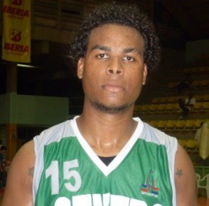 Chola mantiene invicto en basket de La Romana Chola mantiene invicto en basket de La Romana