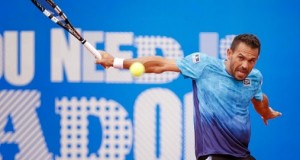 Víctor Estrella gana en el Abierto de Ecuador