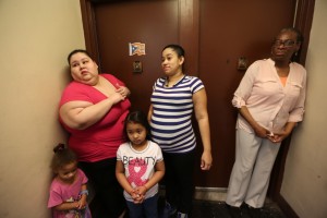 Una vida aguantando frÃo por cortes NYCHA Una vida aguantando frÃo por cortes NYCHA