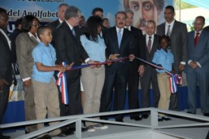 COTUI: Danilo inaugura ocho escuelas