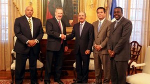 Presidente Danilo Medina se reúne con nuevo director del DEA