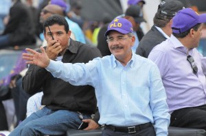 Presidente encabeza caravana SDE