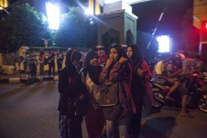 INDONESIA: Levantada alerta tsunami tras fuerte terremoto INDONESIA: Levantada alerta tsunami tras fuerte terremoto