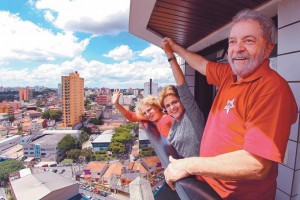 BRASIL: Presidenta respalda al líder Lula da Silva